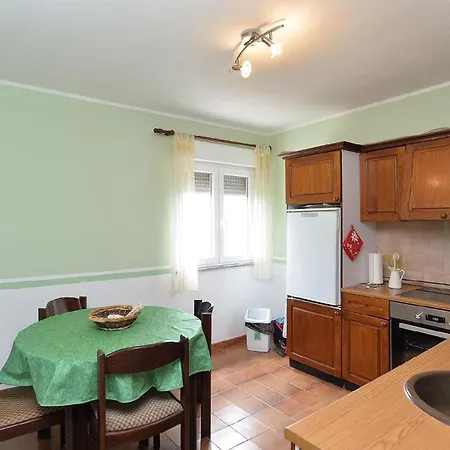 Apartment Fuer 4 Personen Ca 86 Qm In Liznjan, Istrien Suedkueste Von Istrien *